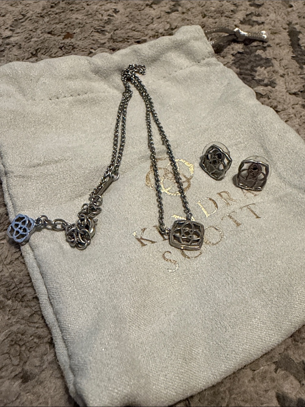 Kendra Scott Silver Filigree Pendant Necklace with Matching Studs